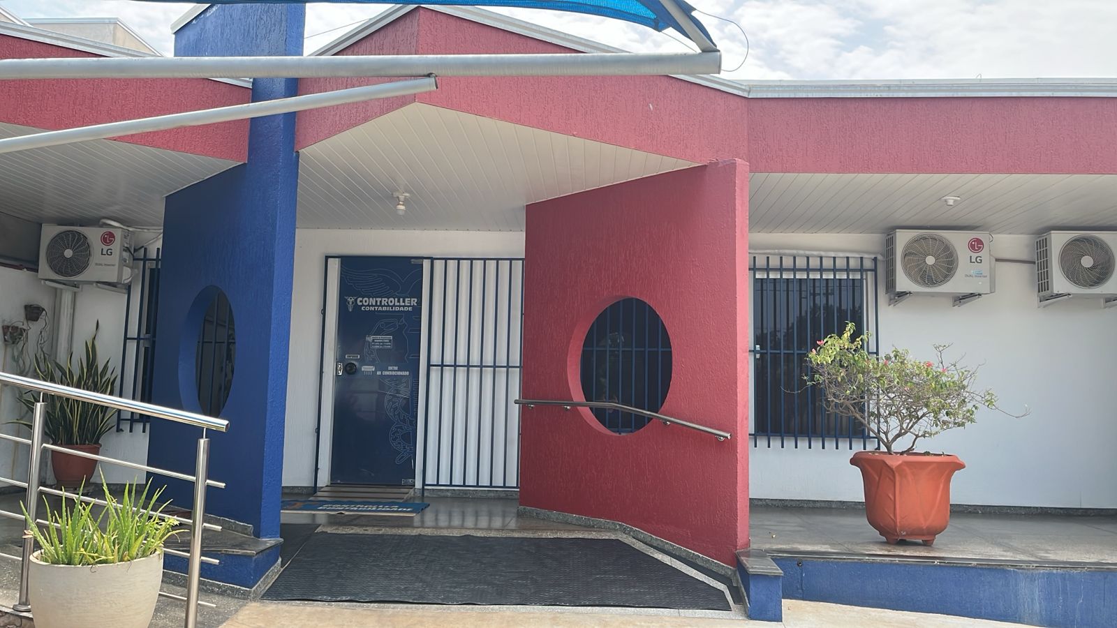 Fachada do escritório da Controller Contabilidade em Alta Floresta - MT